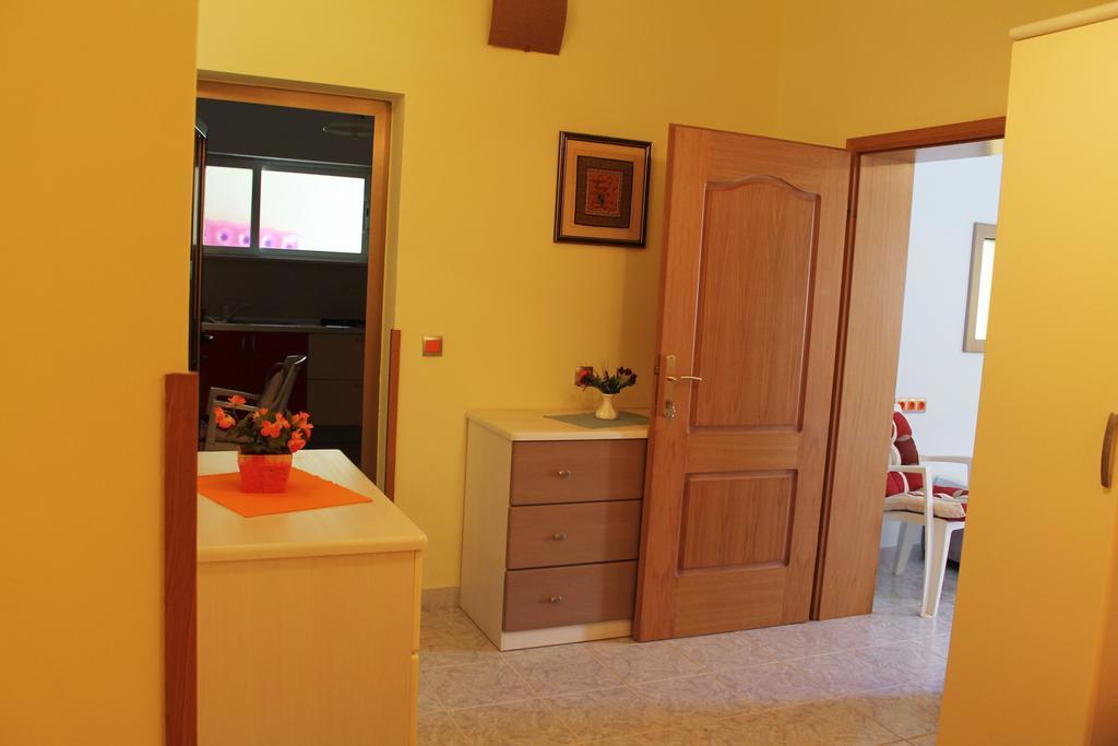 Apartments And Rooms Villa Mir Zaton  Exterior foto