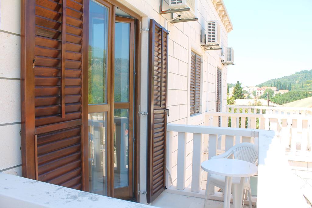 Apartments And Rooms Villa Mir Zaton  Exterior foto