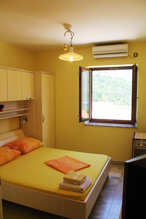 Apartments And Rooms Villa Mir Zaton  Exterior foto