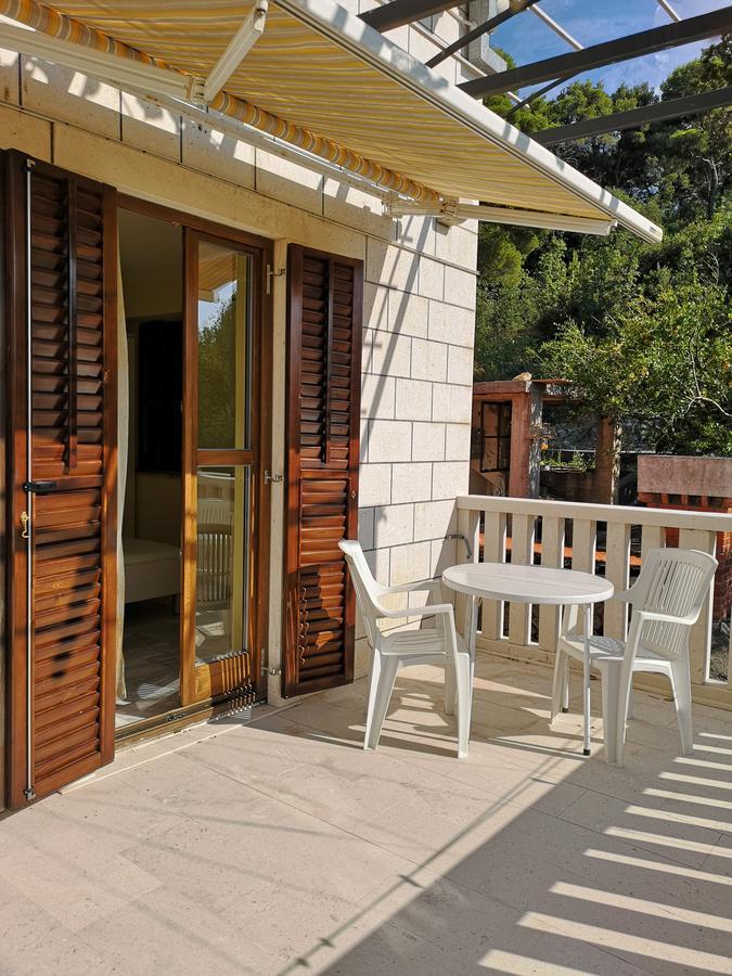 Apartments And Rooms Villa Mir Zaton  Exterior foto
